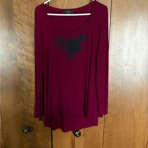 Karen Kane Burgundy Long Sleeve Top with scoop neck. Med